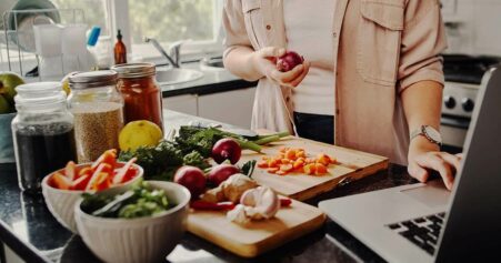 Change your Eating Habits - the Three Best Strategies