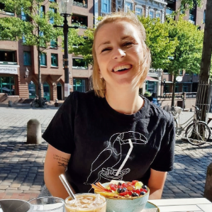 Go to the Profile of Katja Hüttner